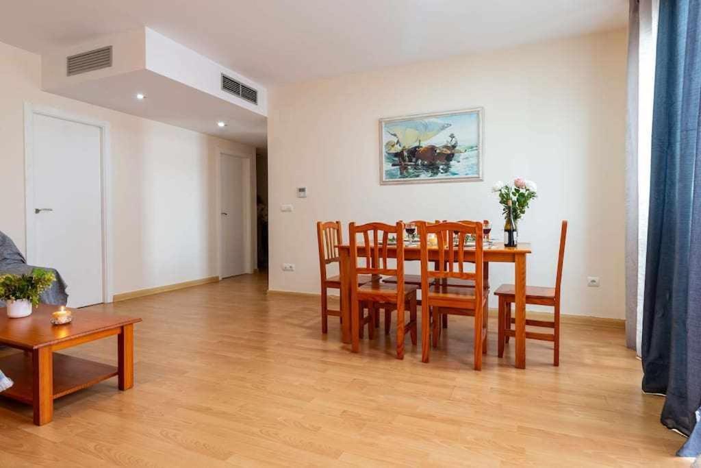 Apartment Moderno Tranquilo Con Piscina Y Jardin
