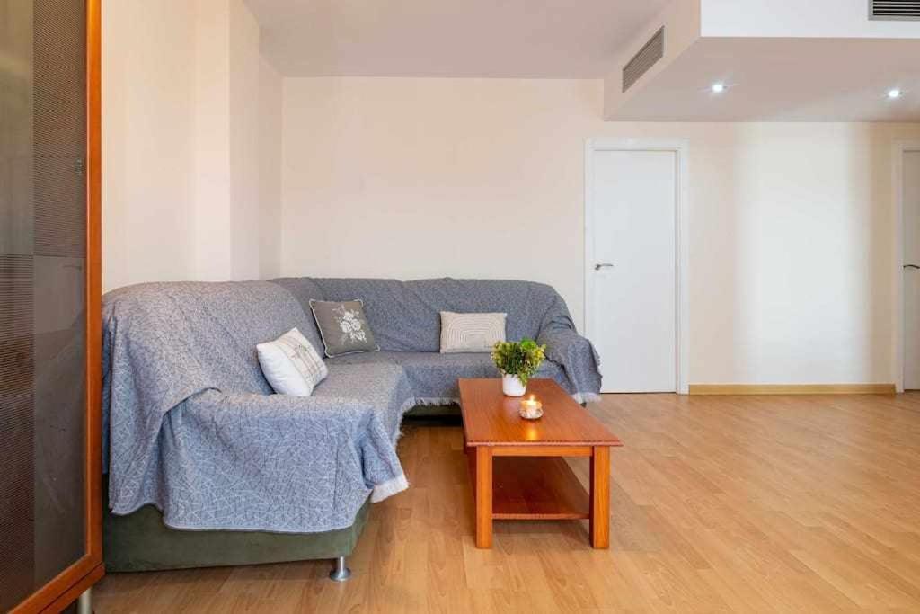 Moderno Tranquilo Con Piscina Y Jardin Apartment